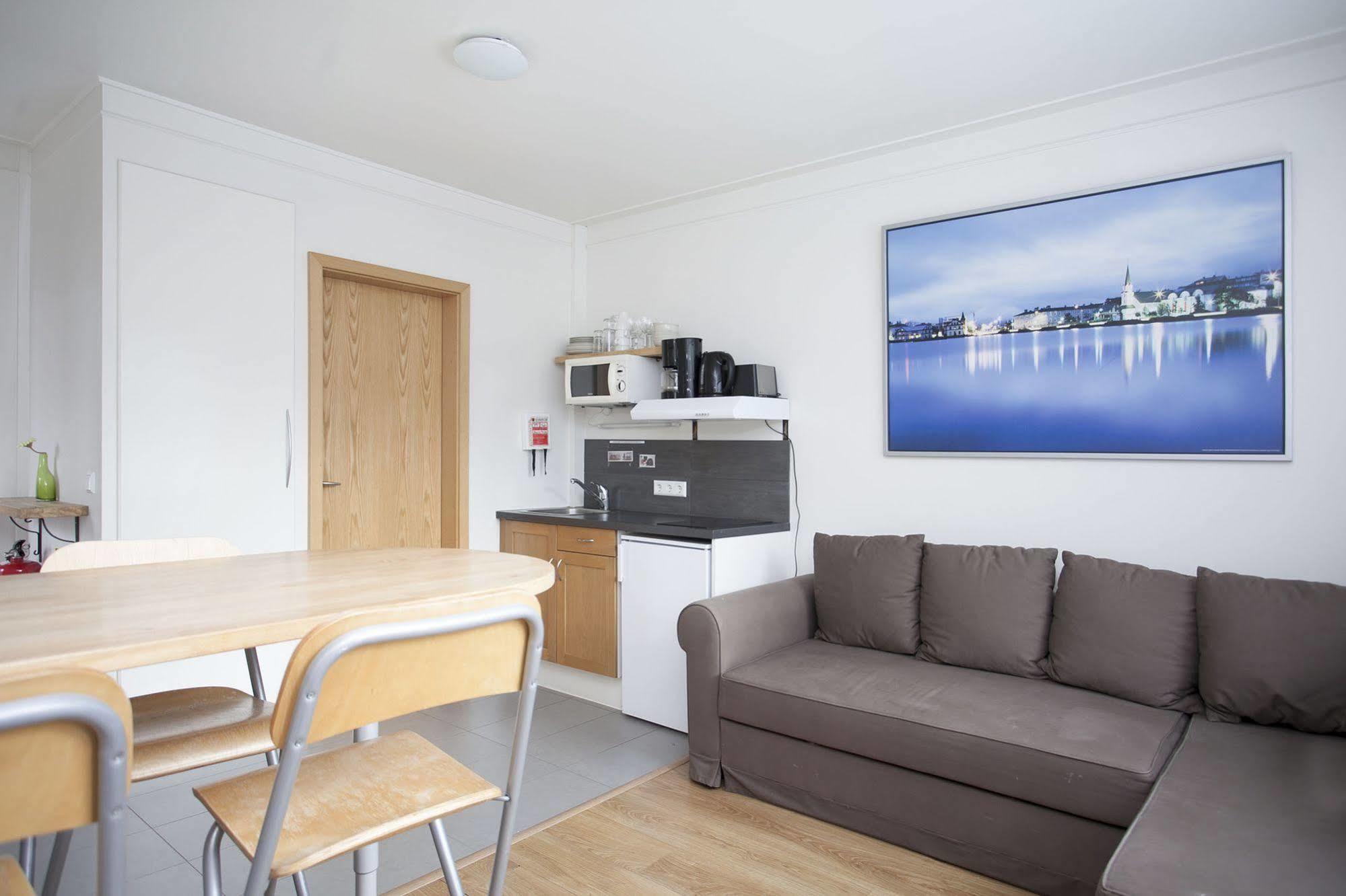 Stay Apartments Grettisgata ريكيافيك المظهر الخارجي الصورة